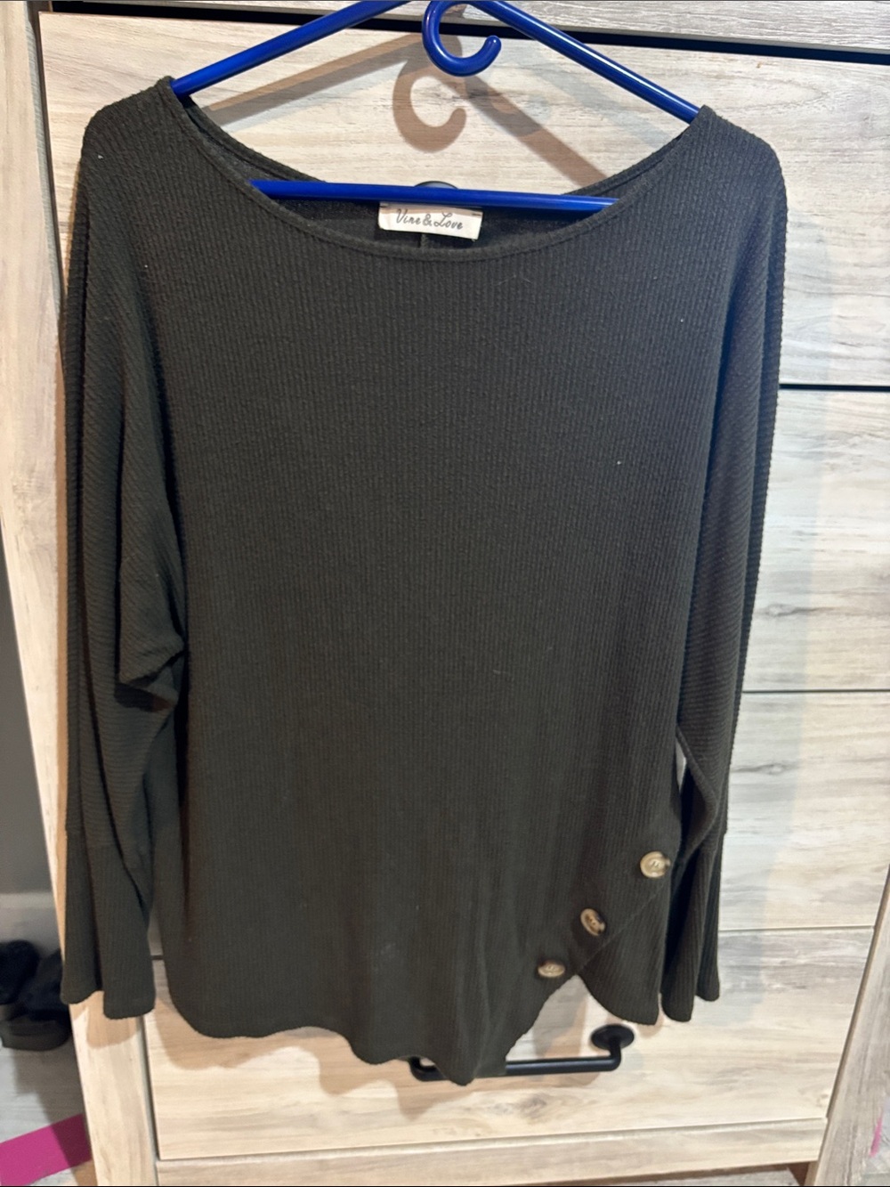 Vine & Love Olive Ribbed Button-Hem Long Sleeve Top